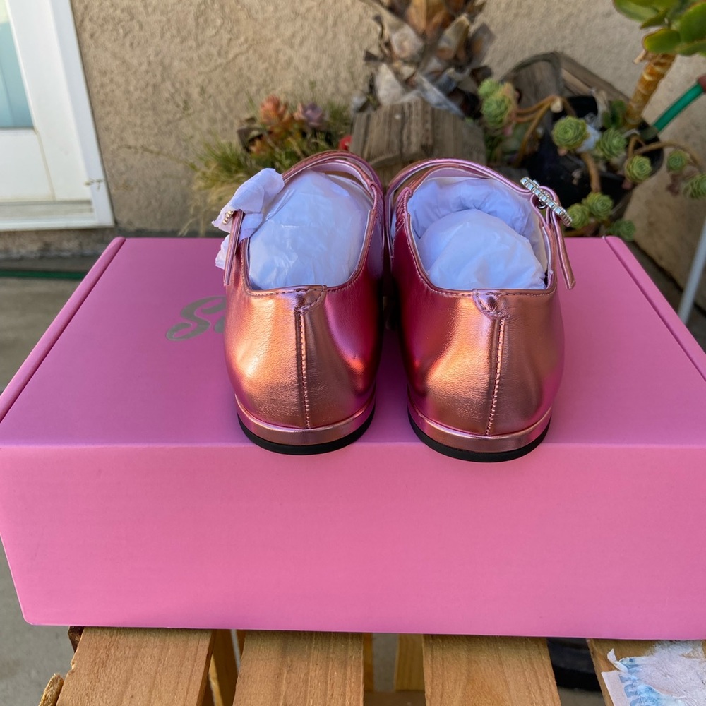 Dolls Kill Pink Heart Flats - Picture 4 of 5